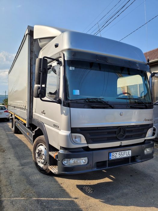 Dezmembrez mercedes Atego