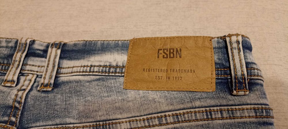 Мъжки дънки FSBN