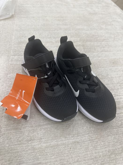 Кросовки найк оригинал .