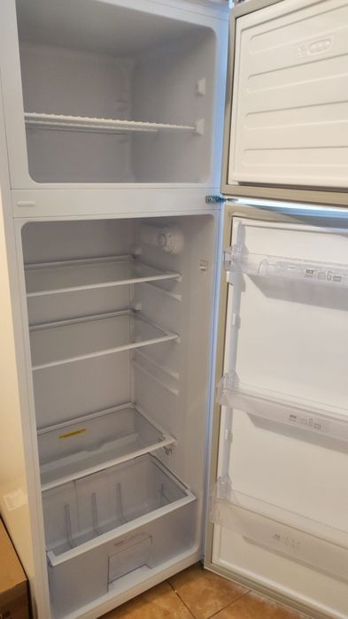 Vand urgent mobila si electrocasnice