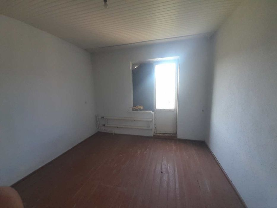 Kvartira srochna sotiladi