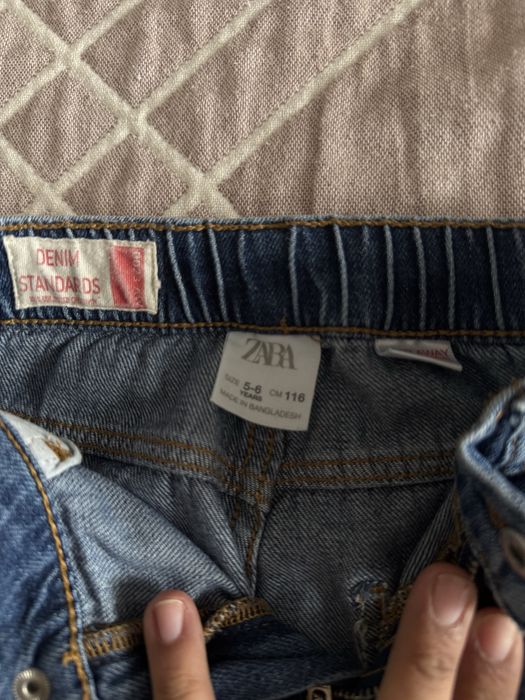 Продам джинсы на девочку