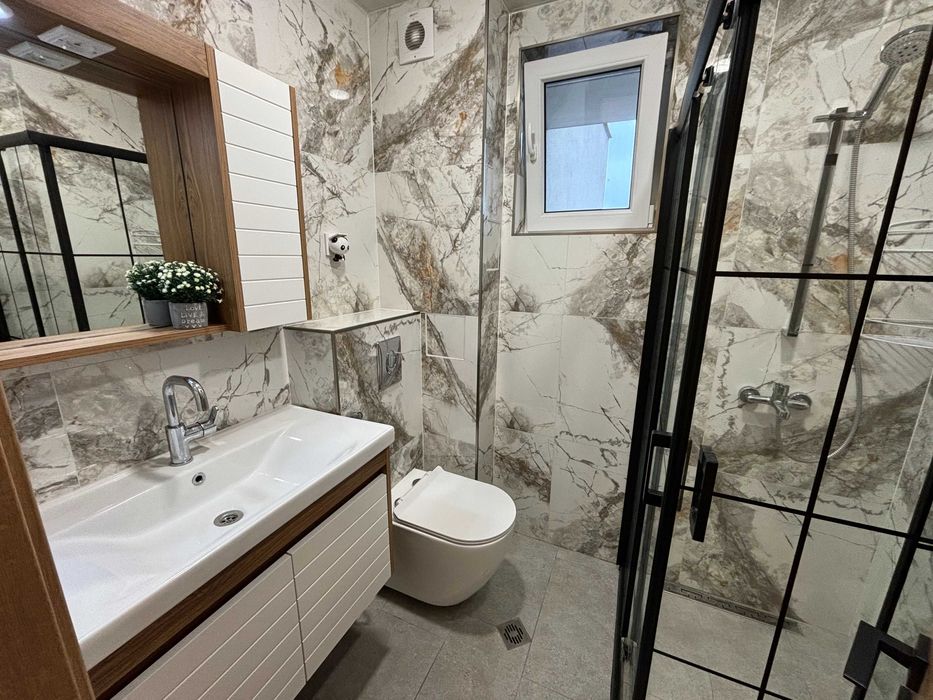 Продава се Тристаен апартамент в Пловдив, Тракия - 77 кв.м за 1897 €/кв.м - Снимка #8