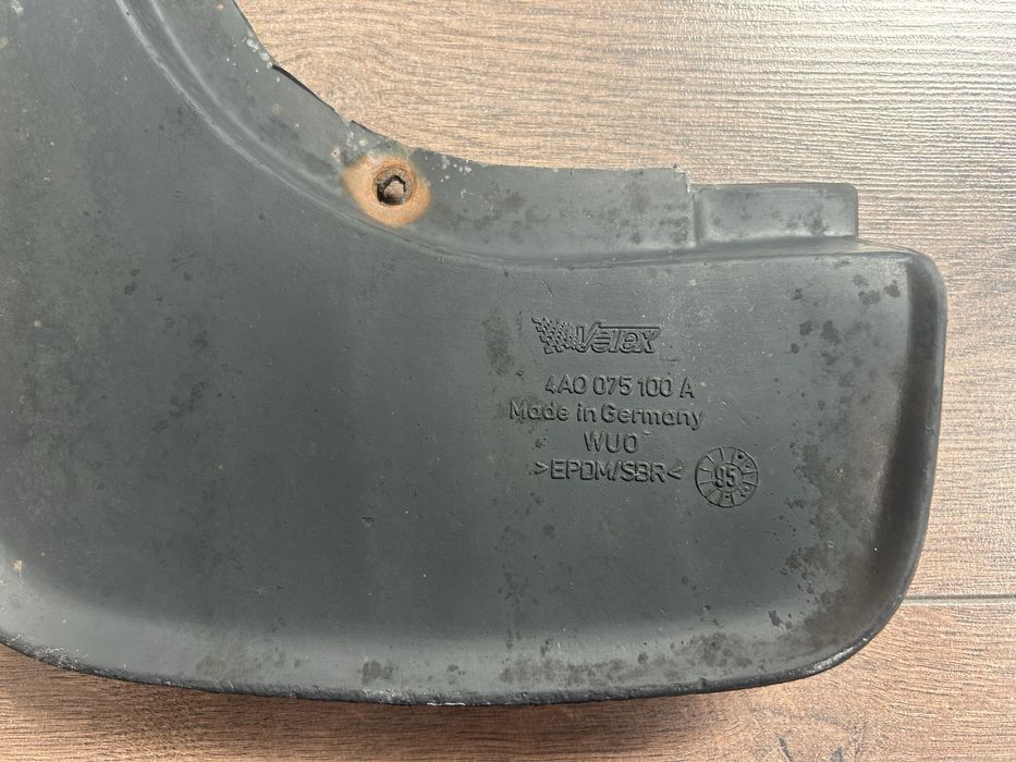 Передний брызговик  (оригинал)