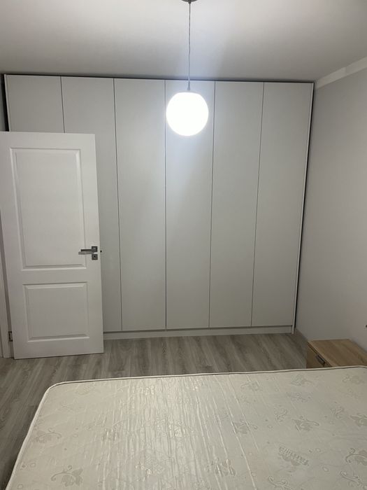 Dau in chirie apartament in Floresti