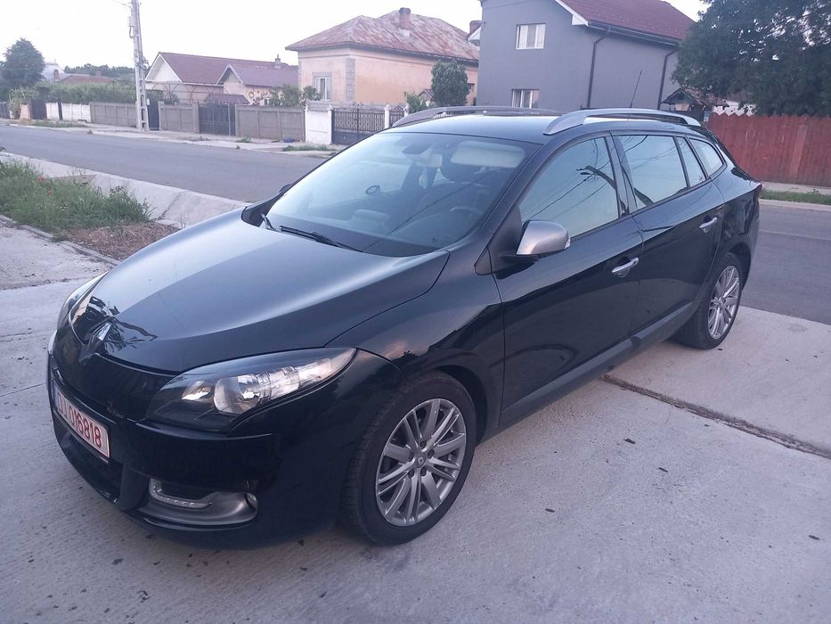 Vând Renault Megane GT _Line 1.9 diesel an 2011 masina este full