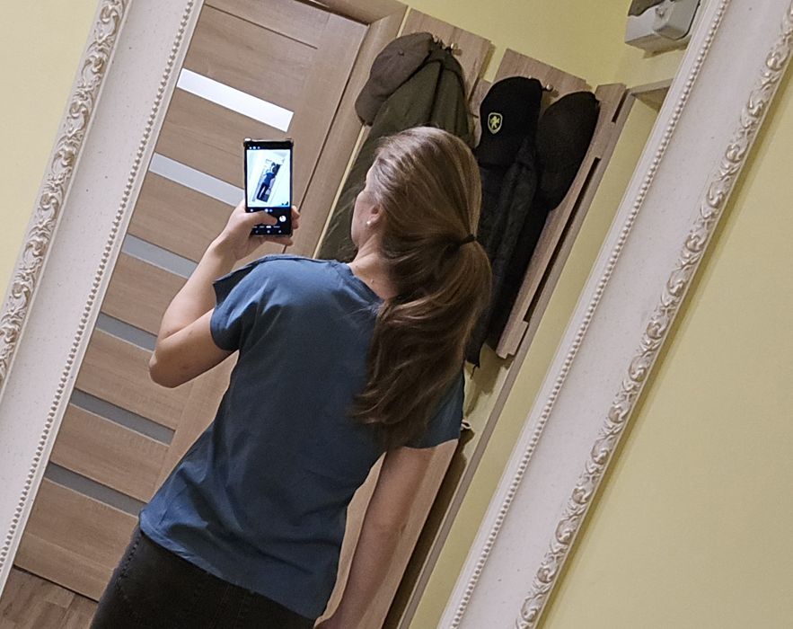 Vand tricou albastru