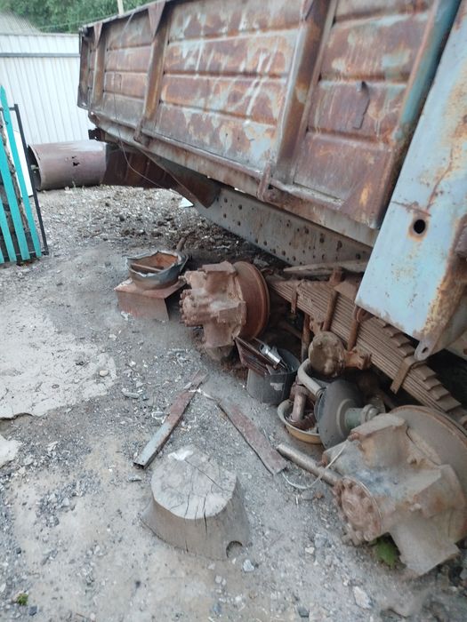 Автомобиль КАМАЗ