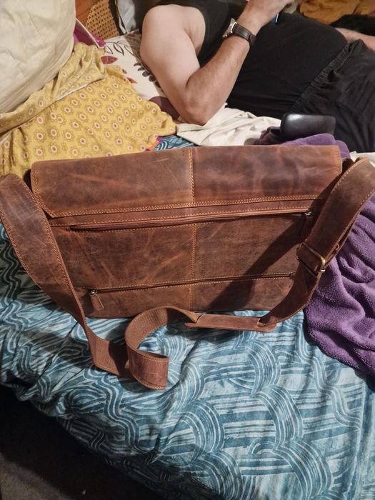 Чанта от естествена кожа