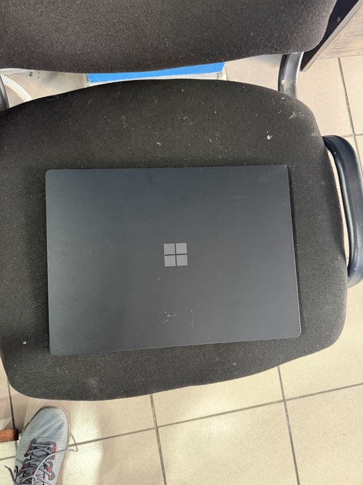 Vand microsoft surface laptop 3 i5 1035g7 8gb ssd 256gb Touchscreen