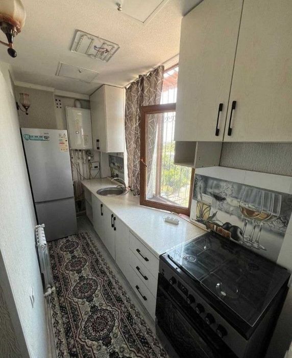 ПРОДАЖА 2/7/9 на Юнусабад-13, Навостройка, 2 хонали сотилади