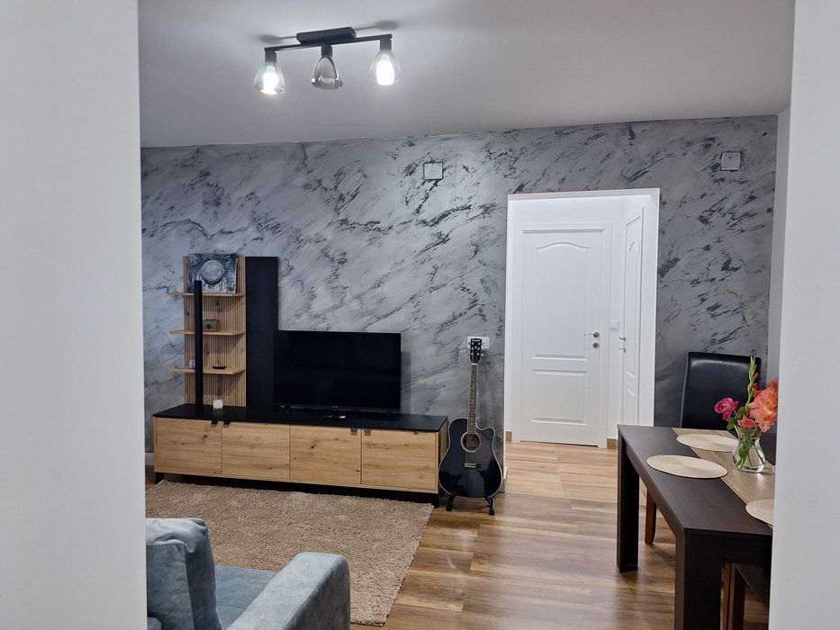 De închiriat- Apartament cu 3 camere, Aleea Trancafirilor, Târgoviște