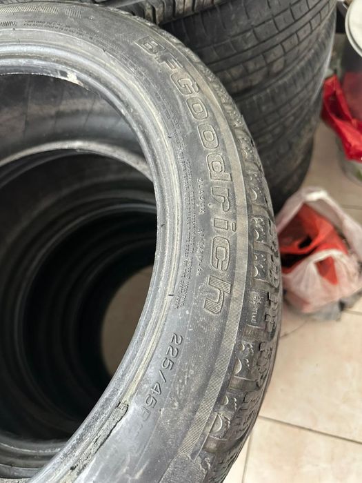 Шина комплект 4 шт