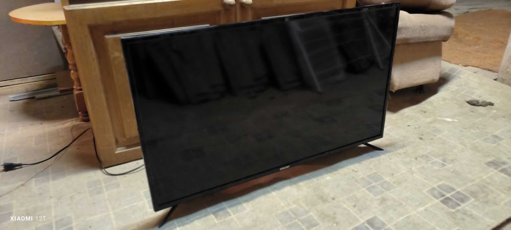 Телевизор 40 инча
