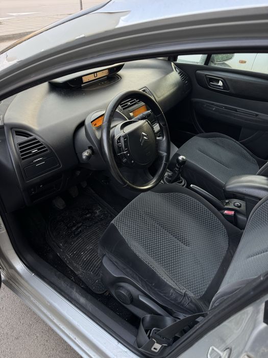 Citroen C4 2.0 HDI дизел 2005 година Ситроен Ц4 ръчка 138 коня