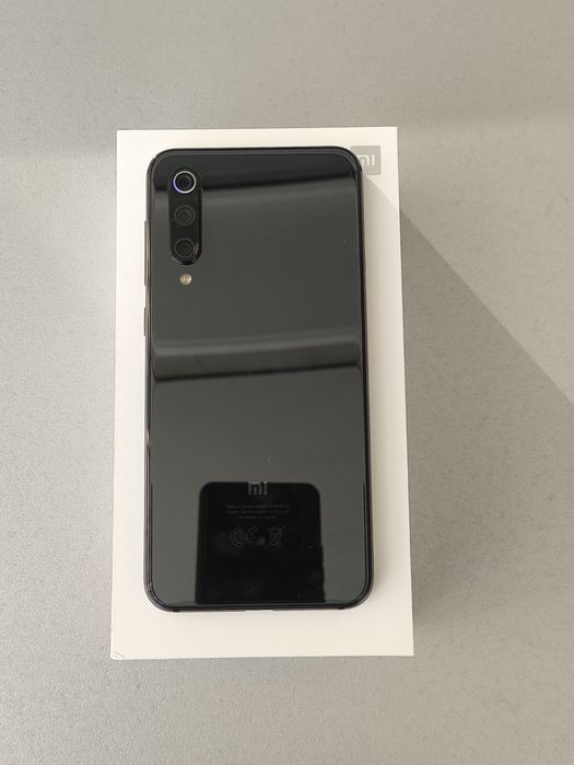 Продам телефон Xiaomi Mi 9 SE