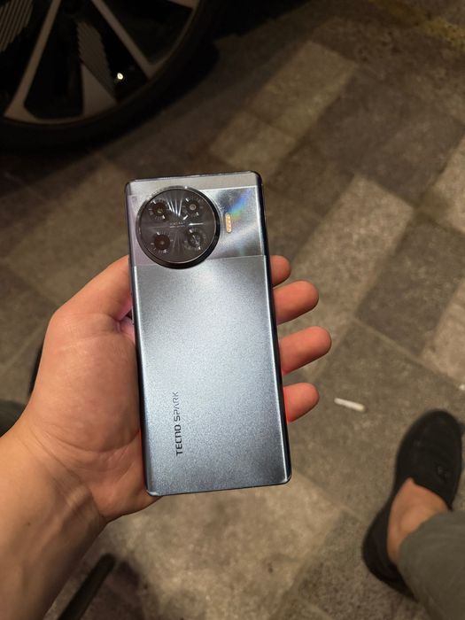 Tecno spark 20 plus