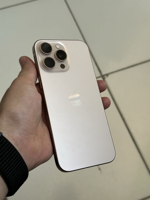 iPhone 16 Pro Max 256 Desert titanium