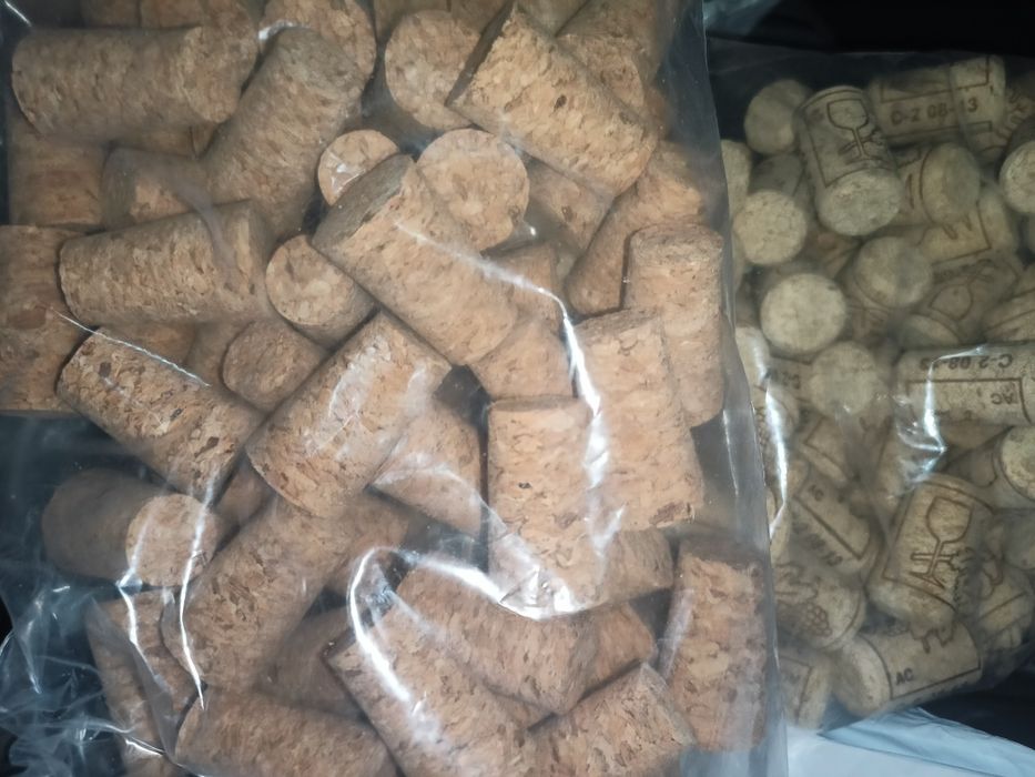 Пробки для виных бутылок