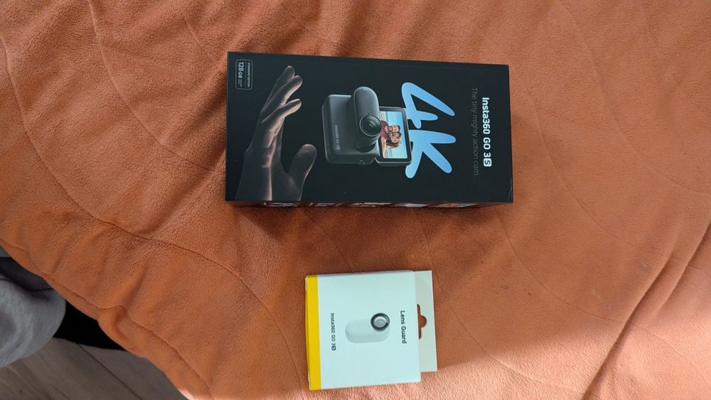 Екшън камера Insta360 GO 3S black 128 gb