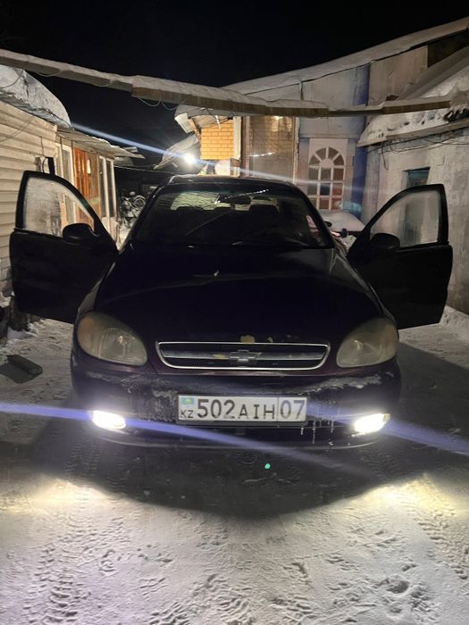Продам шевролет ланус срочно