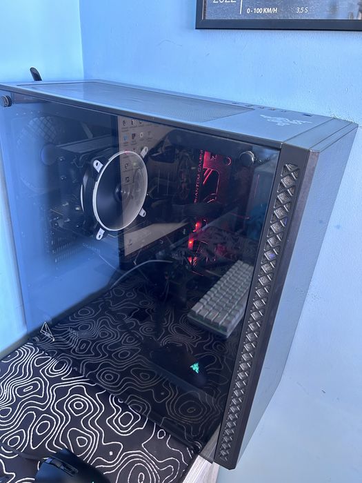 Геймърски сетъп. NVIDIA GeForce GTX 1650 компютър