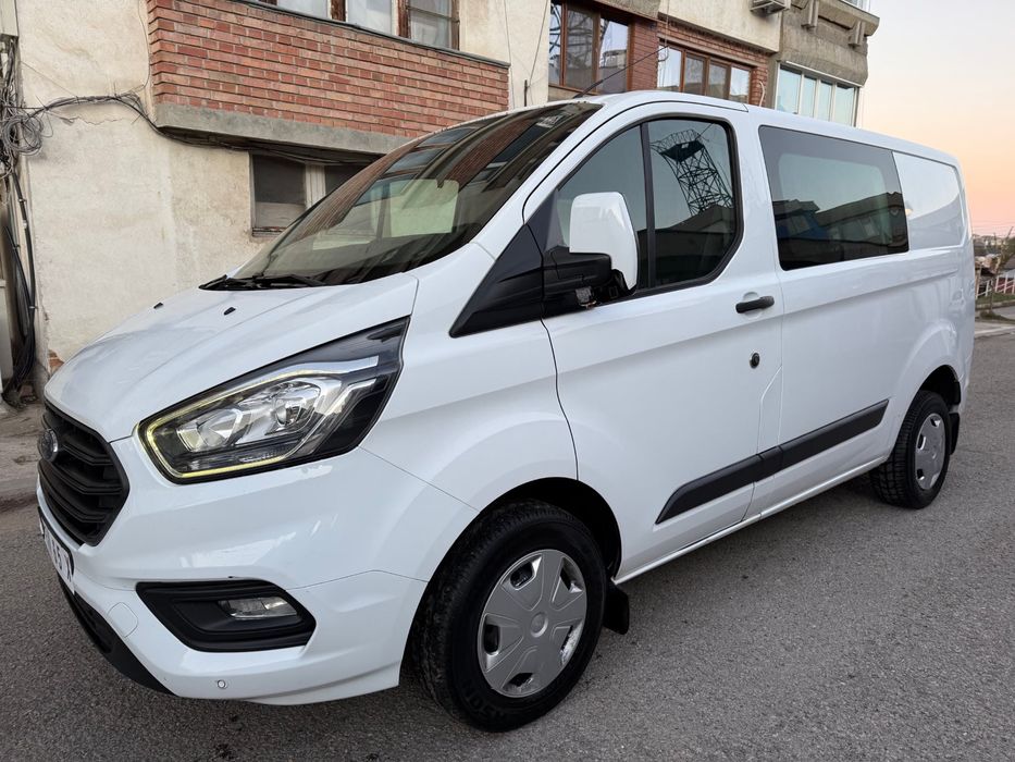 Ford tasit custom 2019