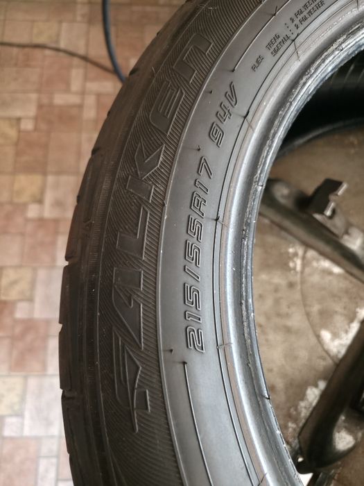 215/55R17 Falken