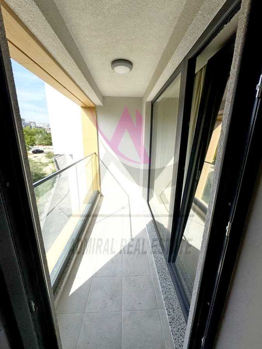 Дава се под наем Тристаен апартамент в Варна, Младост 1 - 113 кв.м за 920 € - Снимка #7