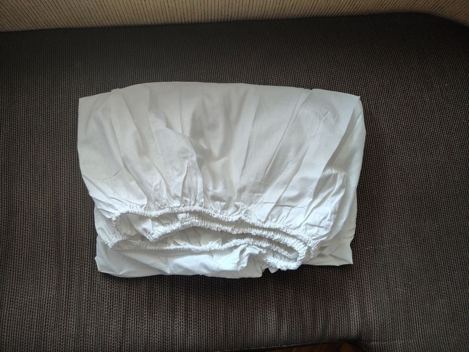 Бели чаршафи, пликове и калъфки Хасе