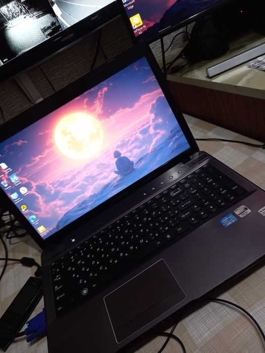 Срочно продаеться ноутбук Леново