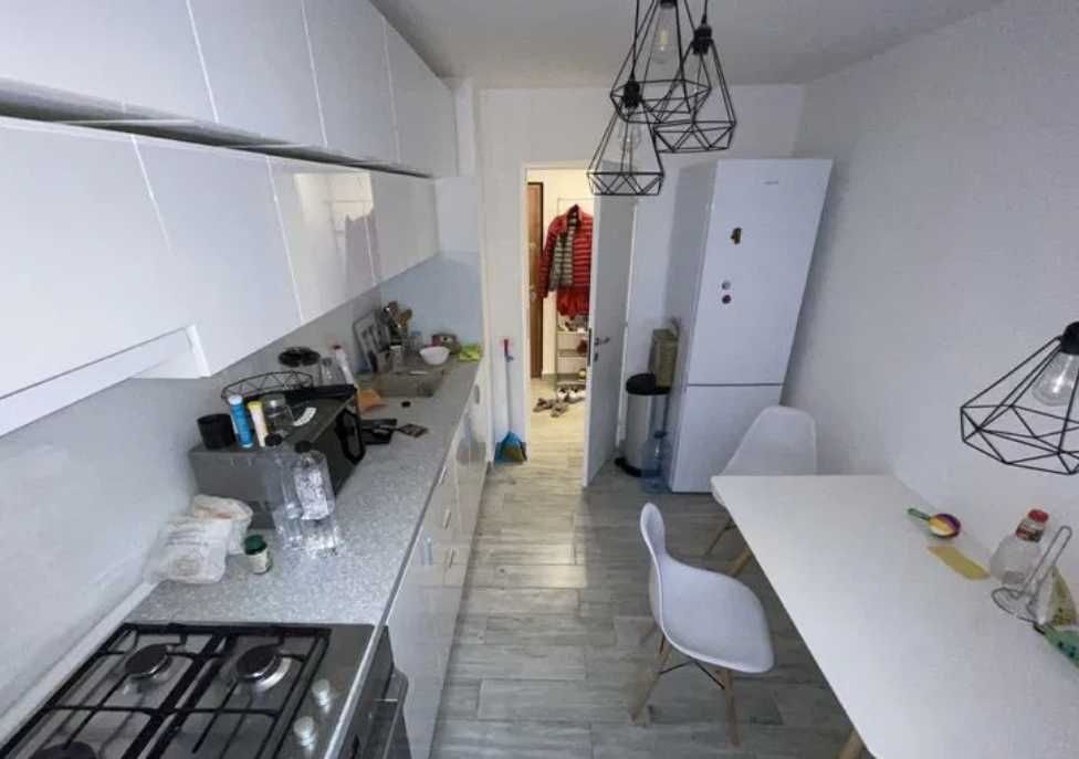 Дава се под наем Тристаен апартамент в Пловдив, Каменица 1 - 84 кв.м за 214.2 € - Снимка #1