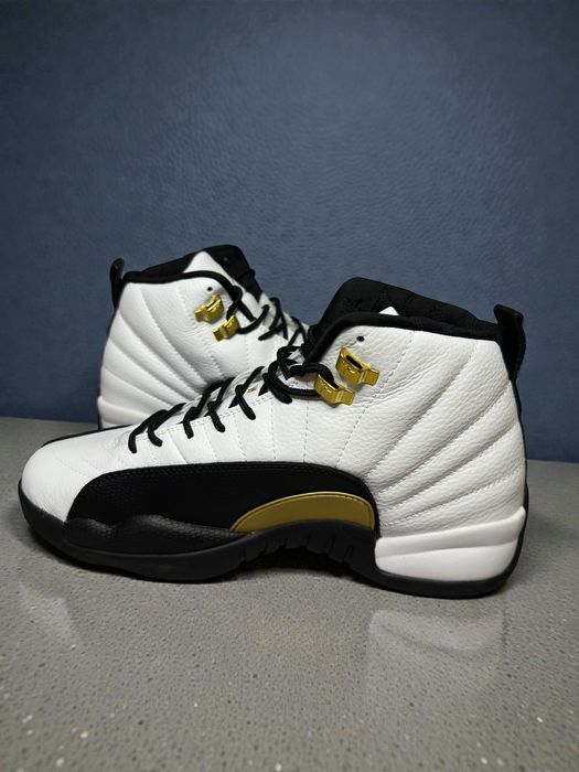 Jordan 12 royal taxi