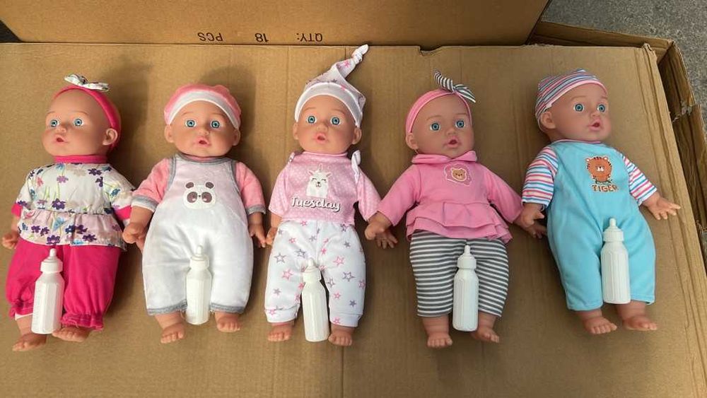 Реалистично говорещо бебе с аксесоар шише