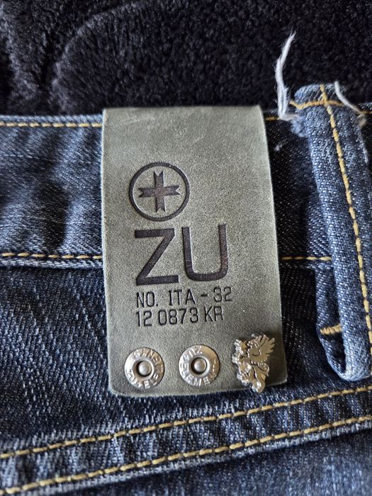 Blugi zuelements