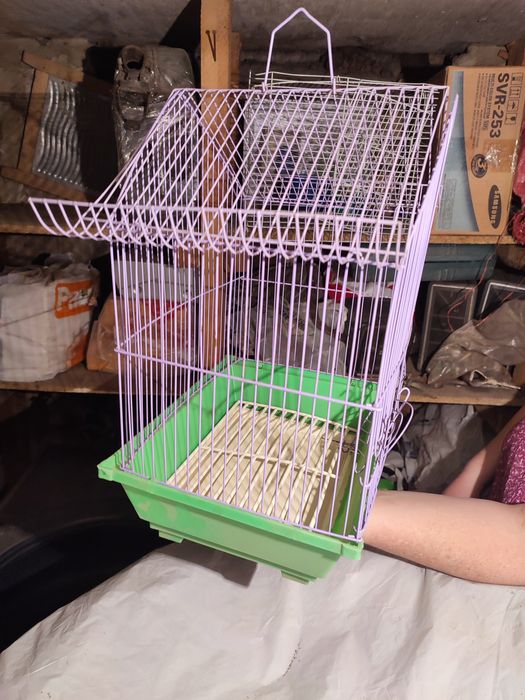Продам клетки для птиц.