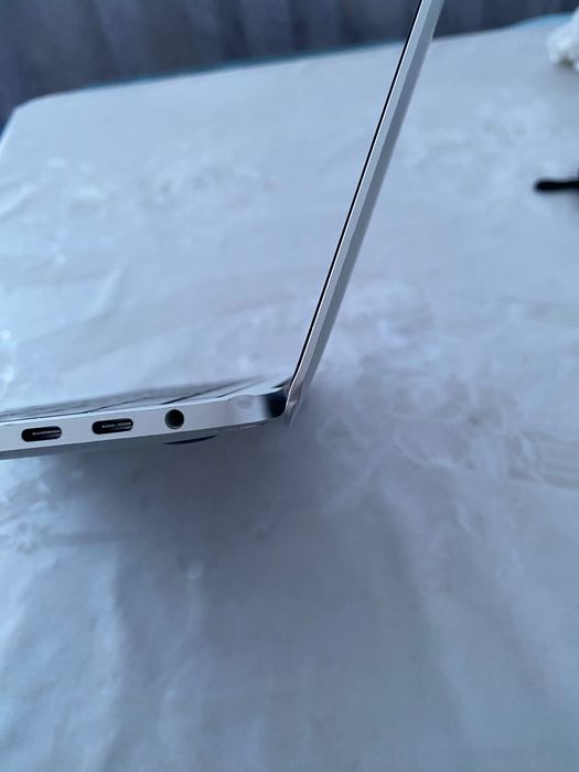 Macbook pro inch-13 2018
