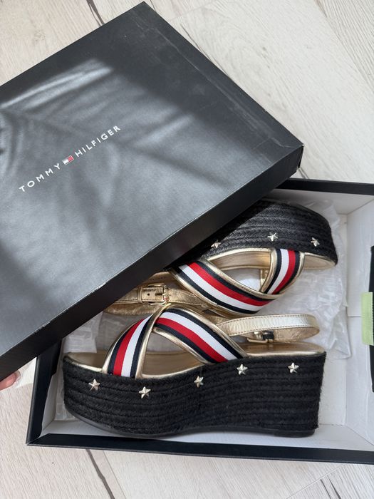 Сандали Tommy Hilfiger