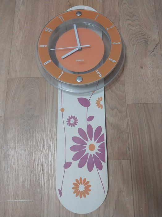 Продаются настенные часы