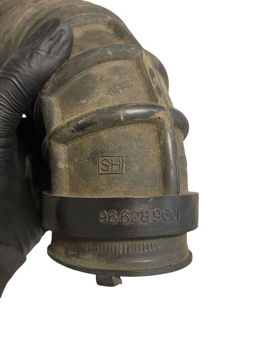 Furtun Admisie Aer Chevrolet Captiva C100, C140 2006 -> 2.0D 966289601