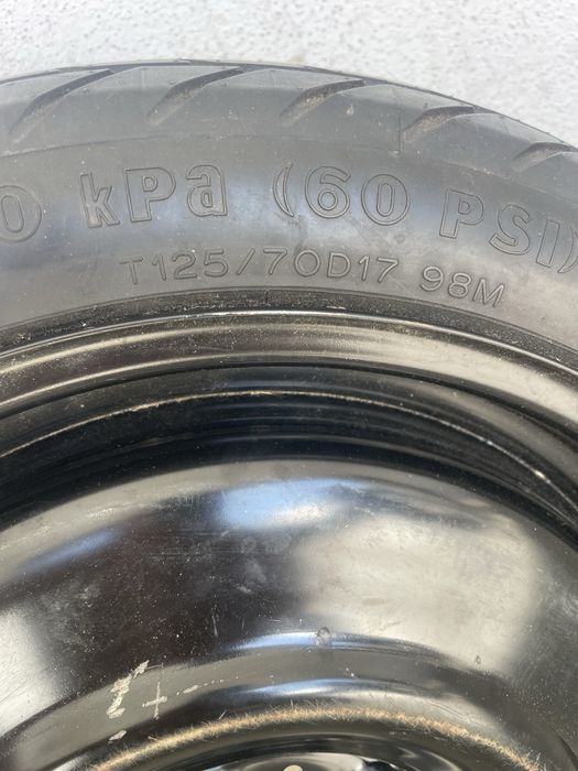 Vand roată de rezerva slim toyota r18