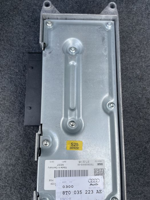 Усилвател  MMI ауди audi а4 b8 а6 а5