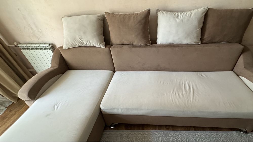 Диван 4х местный