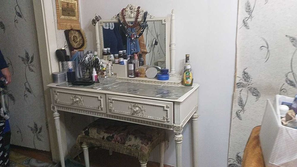 Спальный гарнитур "Людовик"