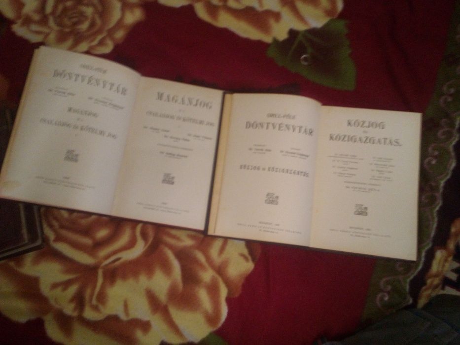 Carti vechi in stare buna