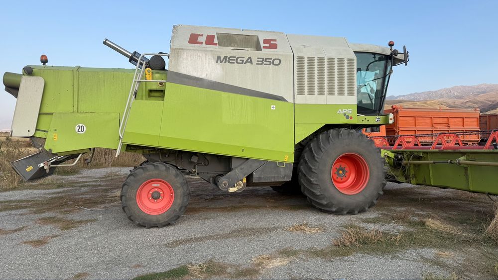 Комбайн Claas Mega 350