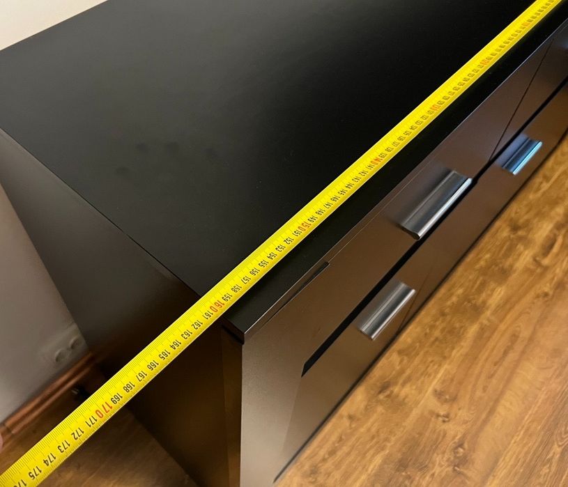 Comoda cu usi si sertare 160