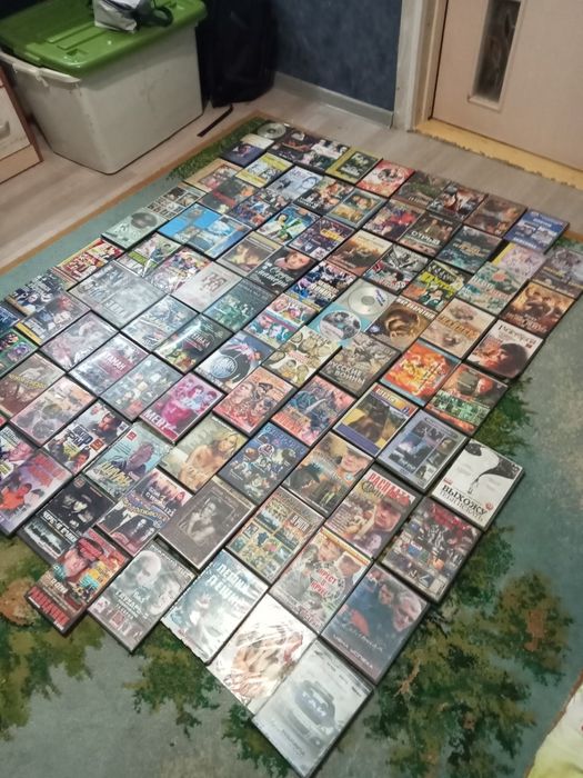 Диски кино и т. Д.