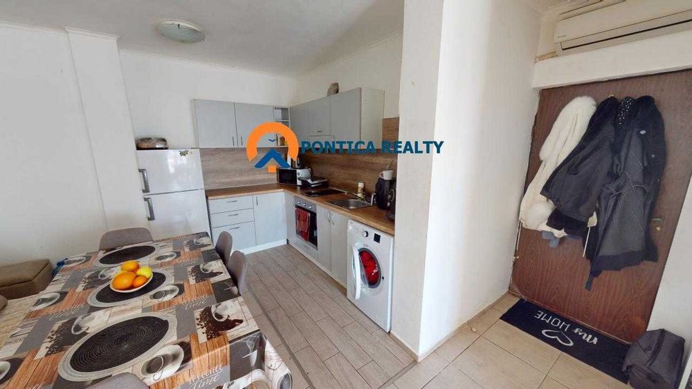 Тристаен в с. Кошарица к-с Бей Вью Вилас