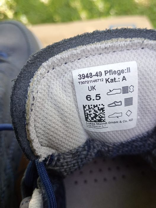 Adidași Asics TOG9N mărimea 39,5 și Meindl 6,5
